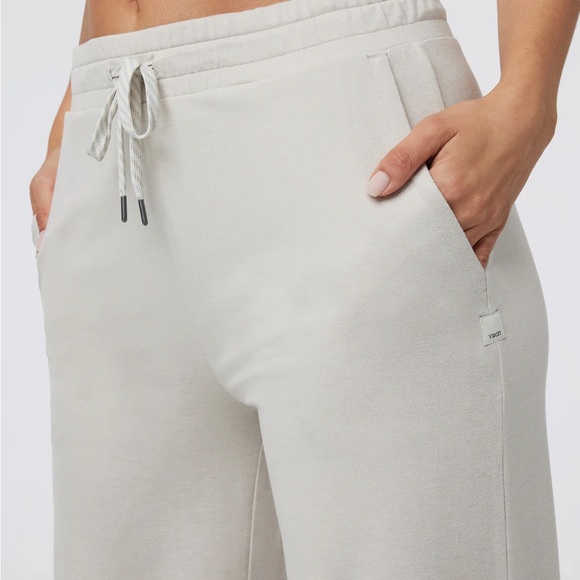 Vuori Halo Essential Wideleg Ecru Heather NWT - Picture 3 of 9